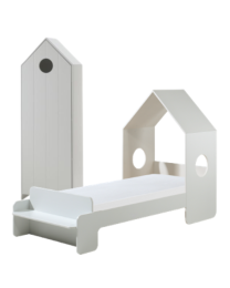 This Casami Combination Consists Of A Bed (90x200) And A Beach House Closet With A White Door.